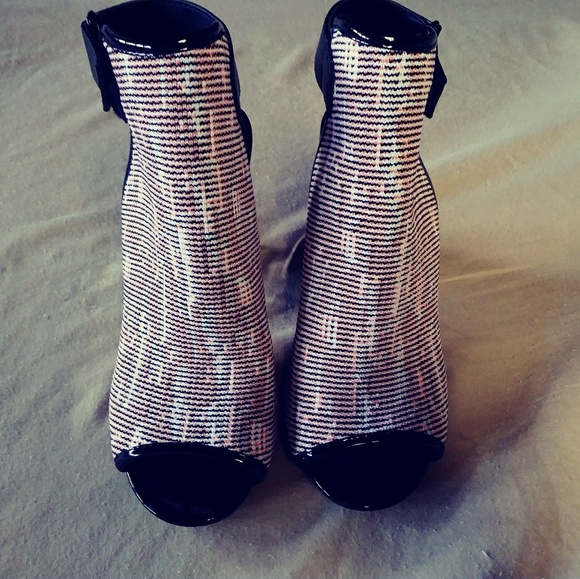 Mule platforms - Picture 3 of 3